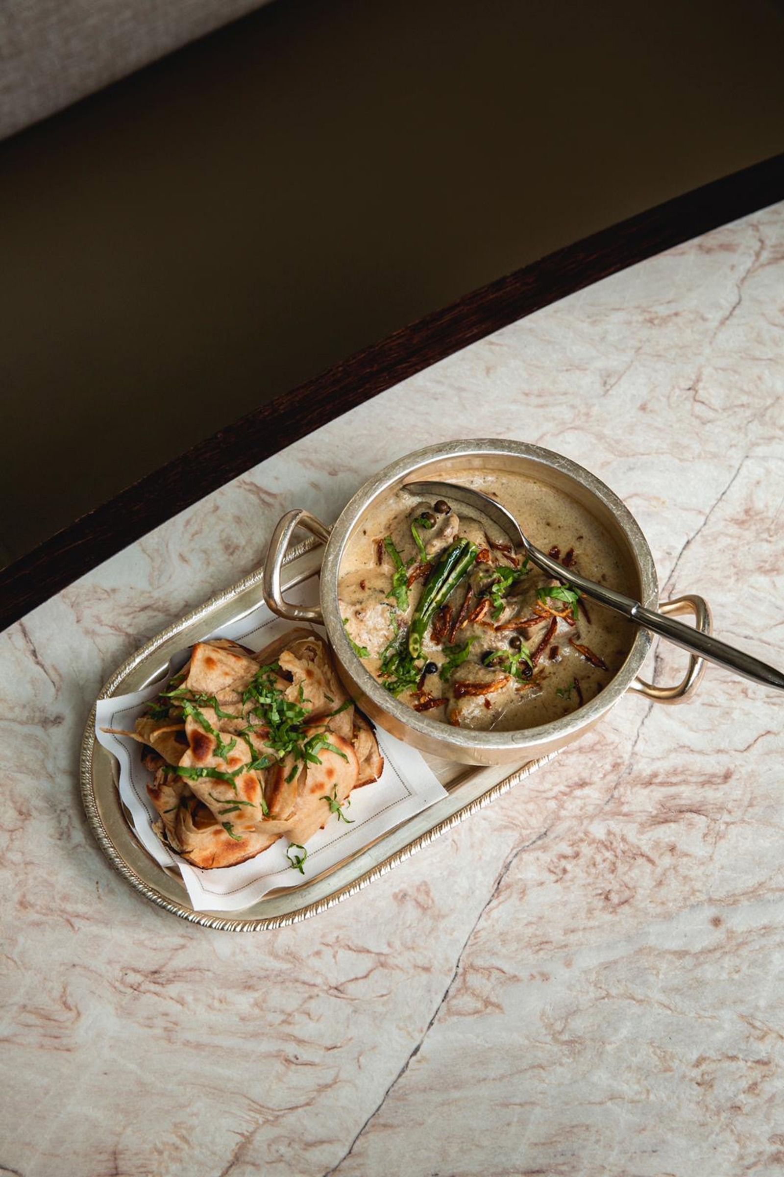 /uploads/components/newsarticle/Venisonpreparation(replacewithbeeforchicken)-5ebc03a384562.jpg (5)